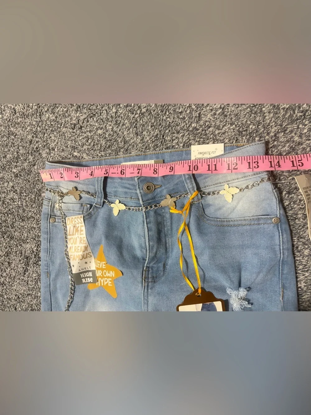 Celebrity Ace High Rise Skinny Ankle Jeans Size 9/29 Distressed Butterfly Chain